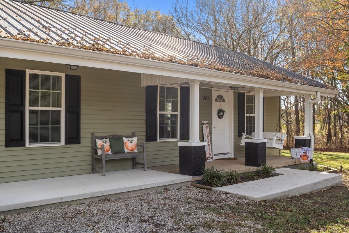 1011 South Spring Street Manchester, TN 37355 - Photo 1 of 36