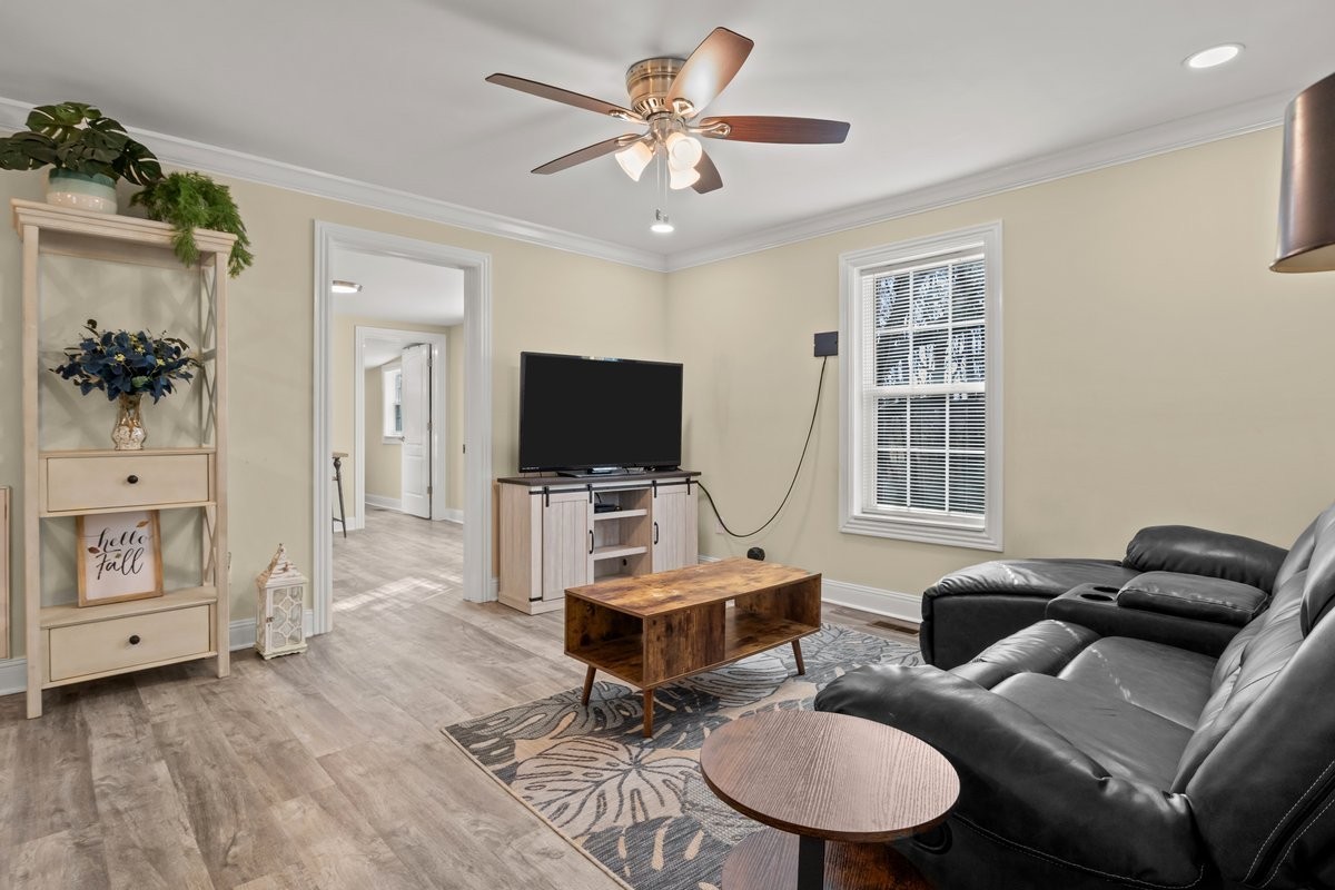 1011 South Spring Street Manchester, TN 37355 - Photo 4 of 36