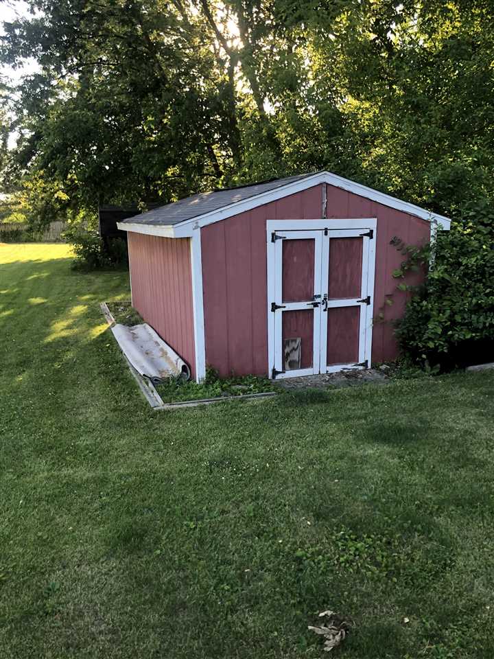 96 Tierney Road Bay City, MI 48708 - Photo 33 of 37