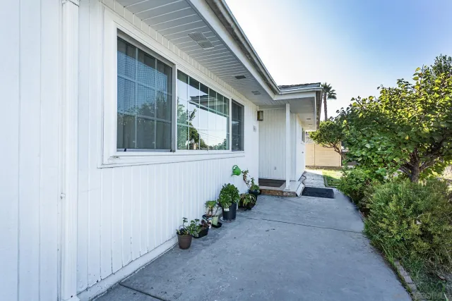 $1,800,000 | 166 Via De Laurencio, Chula Vista, CA 91910