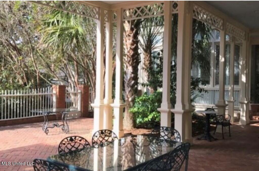 311 South Commerce Street Natchez, MS 39120 - Photo 4 of 26 20242625_3