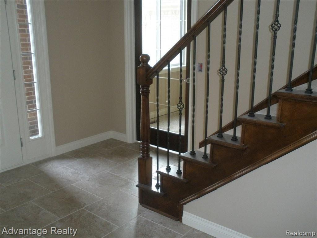 50893 Nesting Ridge Drive Macomb, MI 48044 - Photo 10 of 16 PB051074.JPG
