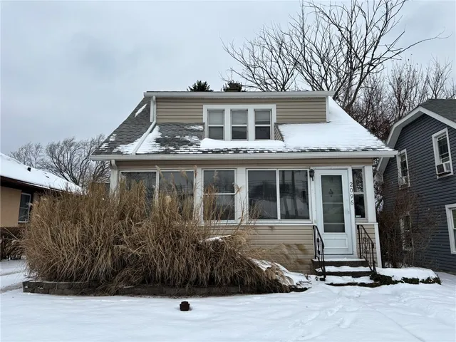 $1,700 | 2096 Norton Street, Rochester, NY 14609