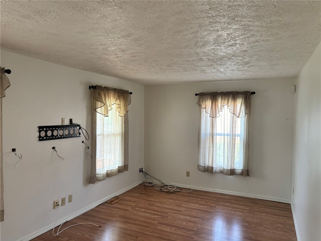 2096 Norton Street Rochester, NY 14609 - Photo 12 of 23