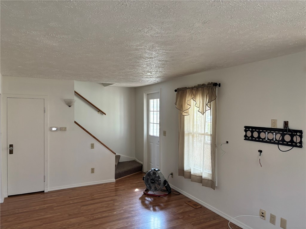 2096 Norton Street Rochester, NY 14609 - Photo 13 of 23