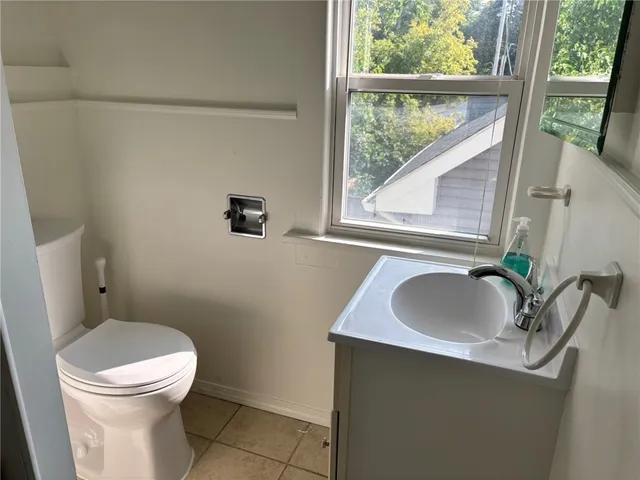 $1,700 | 2096 Norton Street, Rochester, NY 14609