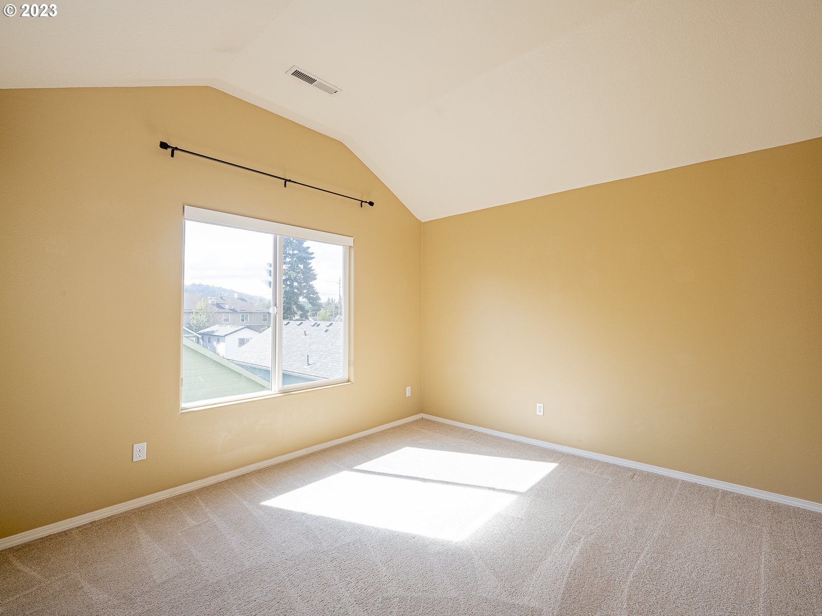12226 Southeast Long Street Portland, OR 97236 - Photo 19 of 29 an empty room with a empty space and windows