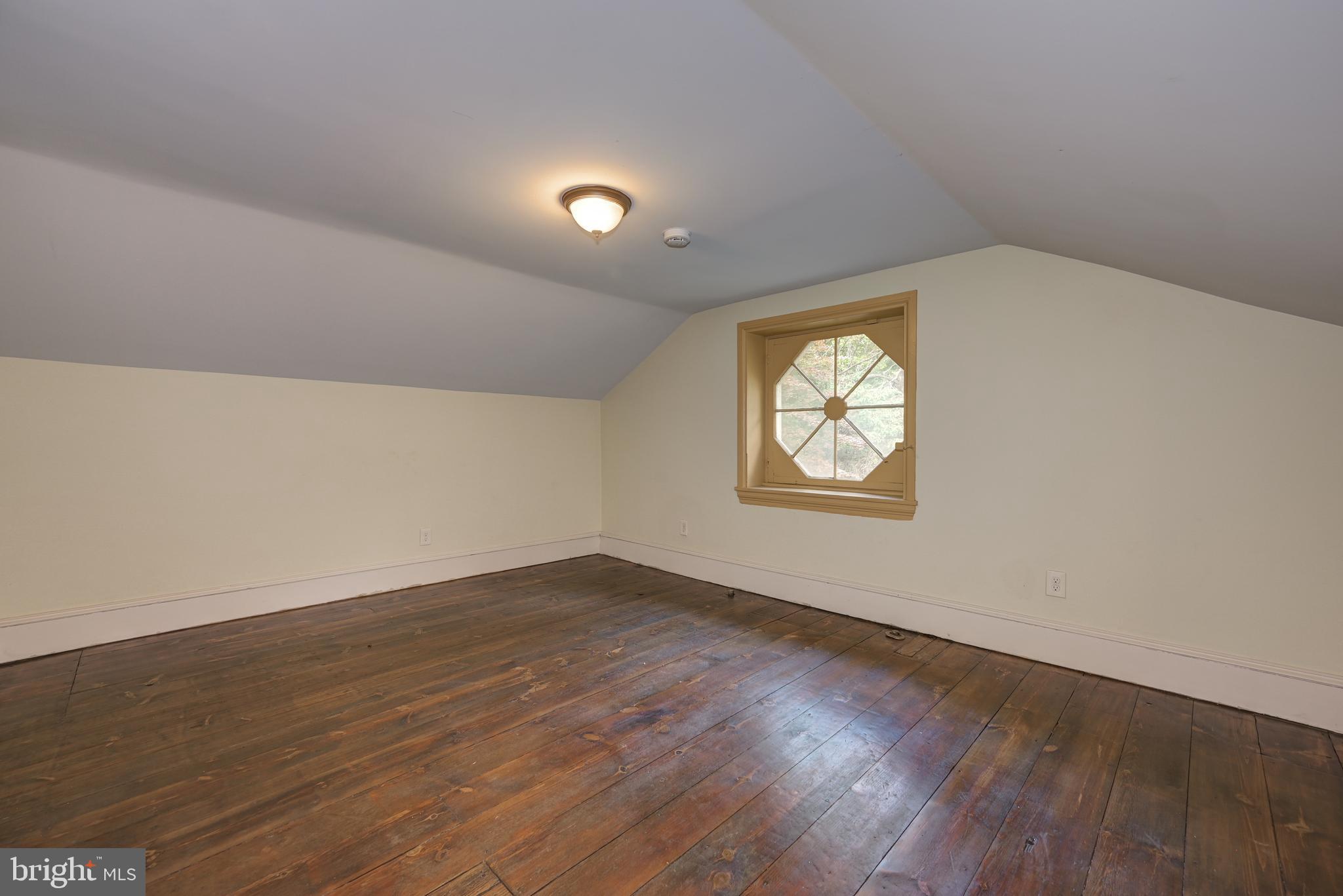705 Woodlane Road Beverly, NJ 08010 - Photo 51 of 62