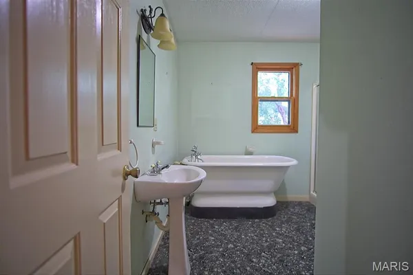 $350,000 | 475 West Norwood Street, Norwood, MO 65717