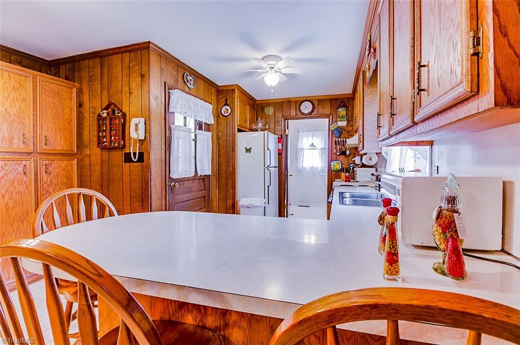 586 Clark Road Linwood, NC 27299 - Photo 10 of 30 Gallery Image 10