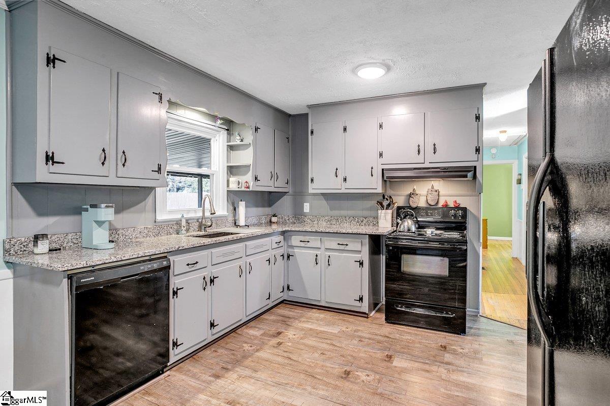 207 East Marion Road Greenville, SC 29617 - Photo 9 of 24 Gallery Image 9