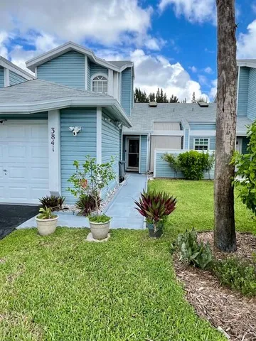 $295,000 | 3841 Island Club Circle East, Lake Worth, FL 33462