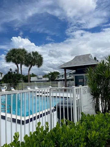 $294,500 | 3841 Island Club Circle East, Lake Worth, FL 33462