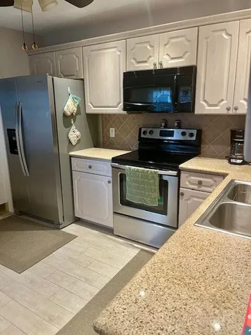 $294,500 | 3841 Island Club Circle East, Lake Worth, FL 33462