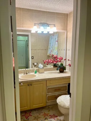 $294,500 | 3841 Island Club Circle East, Lake Worth, FL 33462