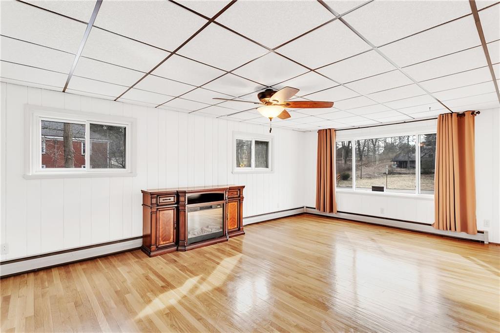 5608 Meridian Road Gibsonia, PA 15044 - Photo 7 of 17 Gallery Image 7