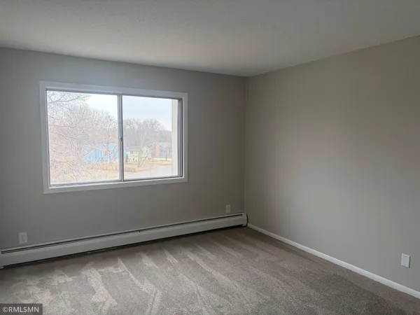 $175,500 | 2801 Flag Avenue North, Unit 323, New Hope, MN 55427