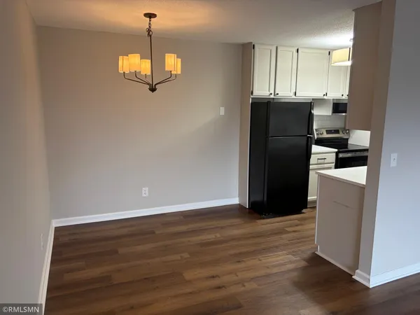 $175,500 | 2801 Flag Avenue North, Unit 323, New Hope, MN 55427