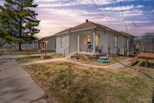 $59,500 | 908 Locust, Carrollton, IL 62016