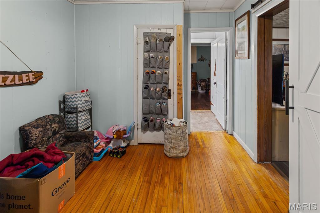 908 Locust Carrollton, IL 62016 - Photo 17 of 32