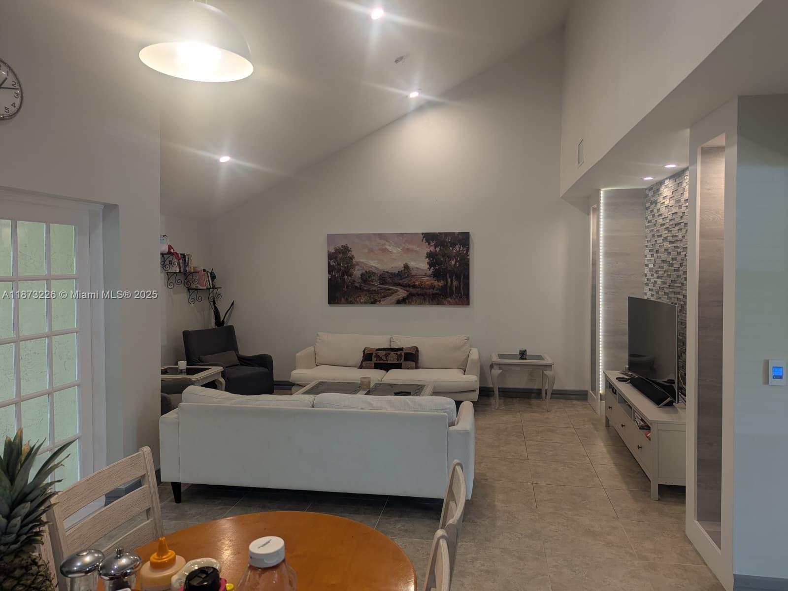 9317 Ketay Circle Boca Raton, FL 33428 - Photo 20 of 26 Gallery Image 20