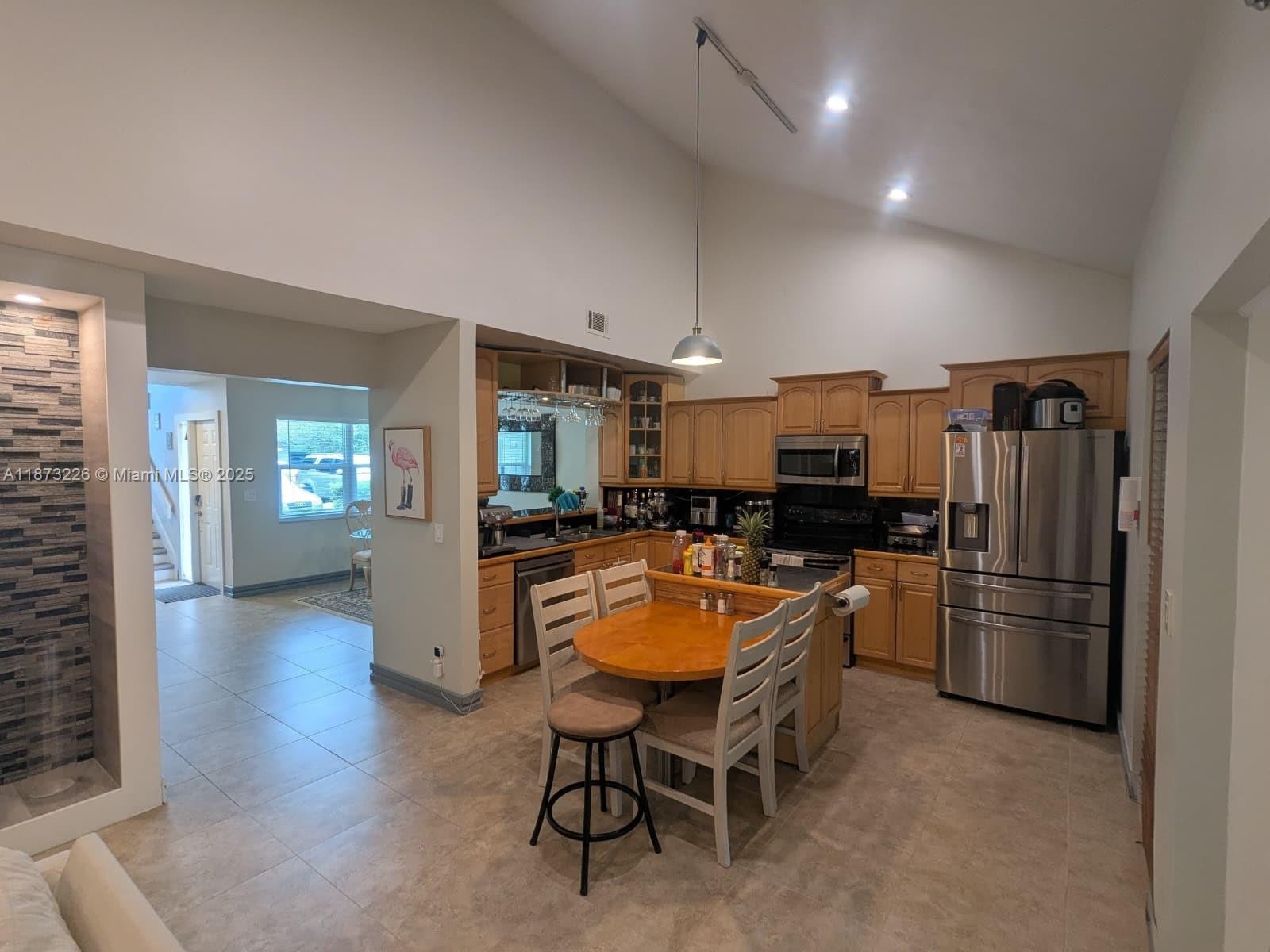 9317 Ketay Circle Boca Raton, FL 33428 - Photo 3 of 26 Gallery Image 3