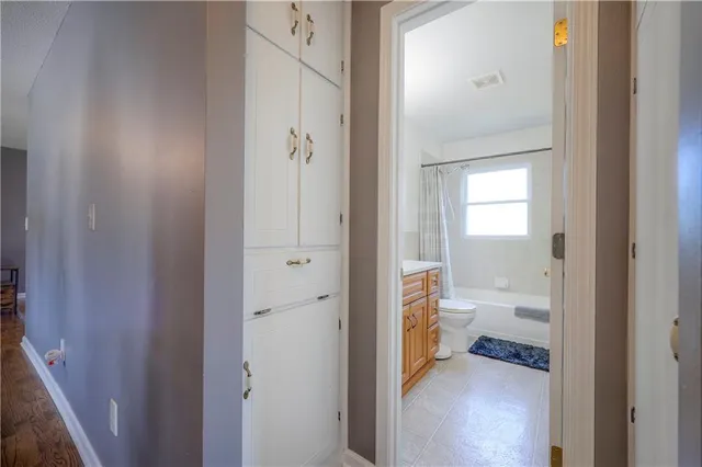 $240,000 | 8516 Barnett Avenue, Kansas City, KS 66112