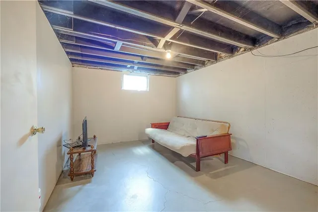 $240,000 | 8516 Barnett Avenue, Kansas City, KS 66112