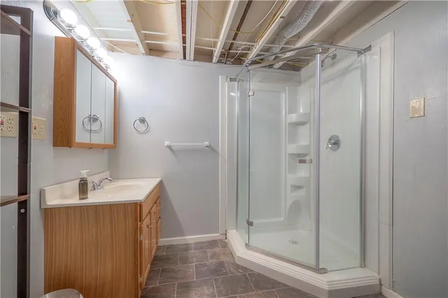 $240,000 | 8516 Barnett Avenue, Kansas City, KS 66112