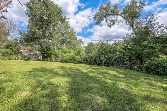 $240,000 | 8516 Barnett Avenue, Kansas City, KS 66112