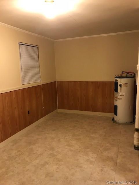 27 Pinckney Street York, SC 29745 - Photo 7 of 10