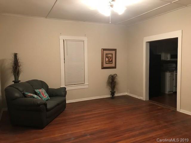 27 Pinckney Street York, SC 29745 - Photo 8 of 10