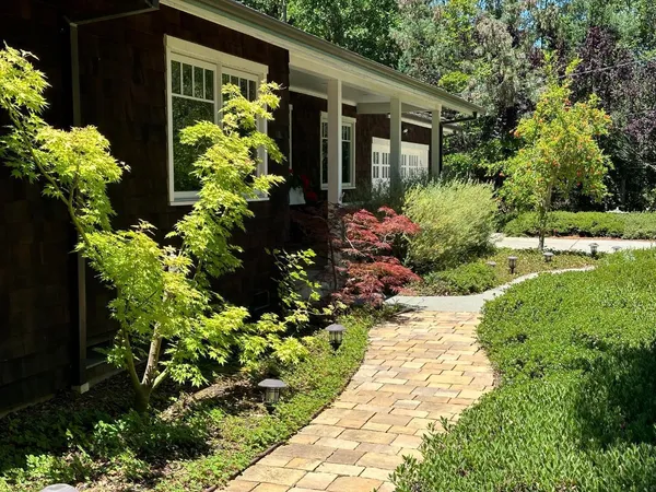 $10,000 | 15 Martin Lane, Woodside, CA 94062