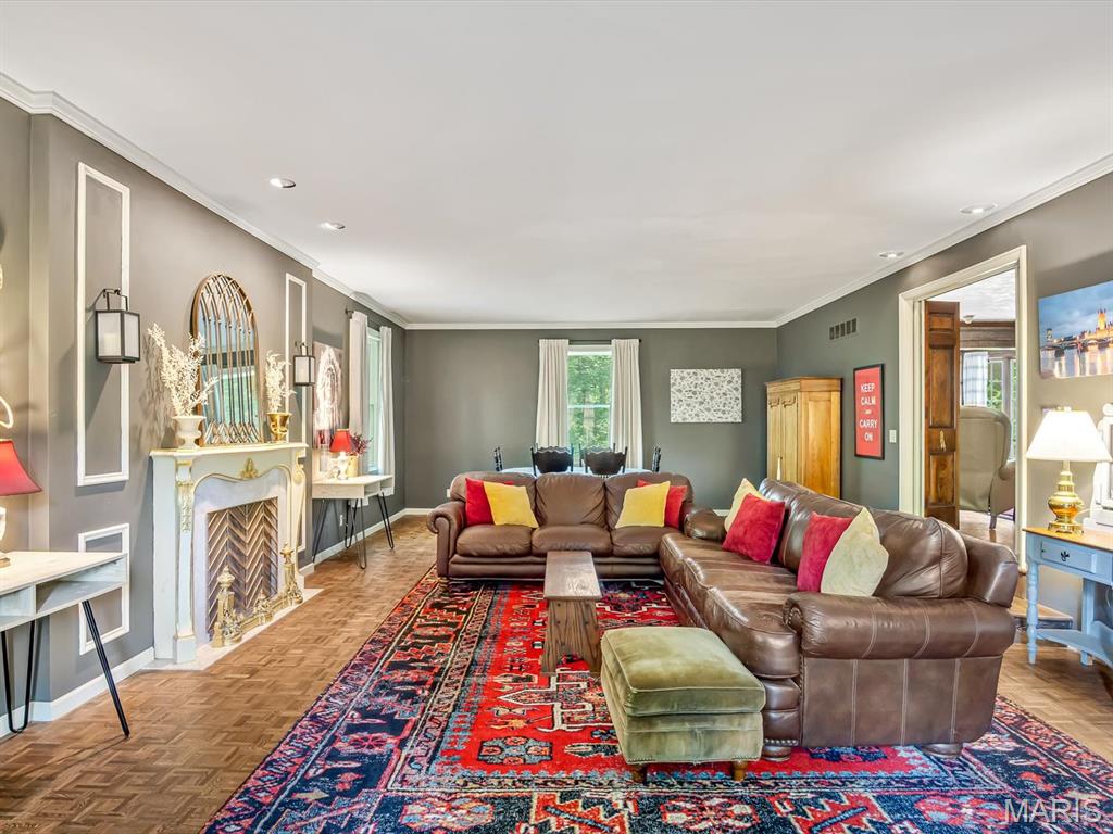 335 North Powder Mill Road Belleville, IL 62223 - Photo 8 of 32 Gallery Image 8