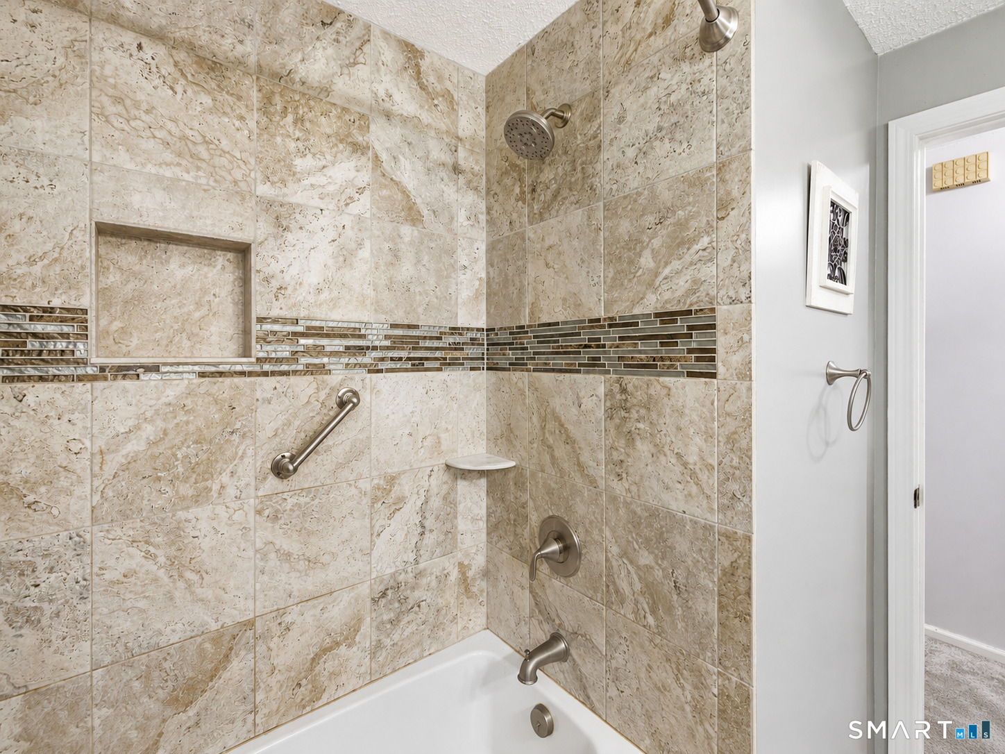 87 Abbe Road Windsor, CT 06095 - Photo 14 of 40 Gallery Image 14