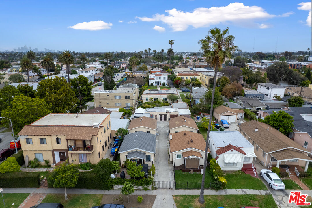 2908 South Sycamore Ave  