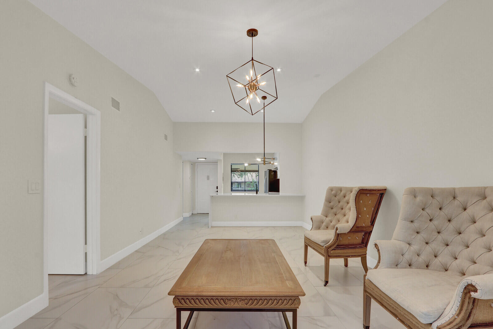 21938 Remsen Terrace, Unit 203 Boca Raton, FL 33433 - Photo 8 of 29 Living Room
