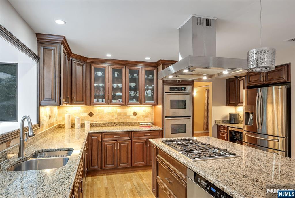 12 Jason Woods Road Closter, NJ 07624 - Photo 12 of 36