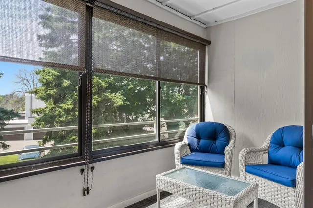 $174,900 | 10600 43rd Avenue North, Unit 203, Plymouth, MN 55442