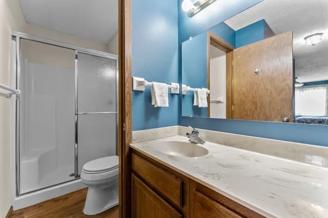 $174,900 | 10600 43rd Avenue North, Unit 203, Plymouth, MN 55442