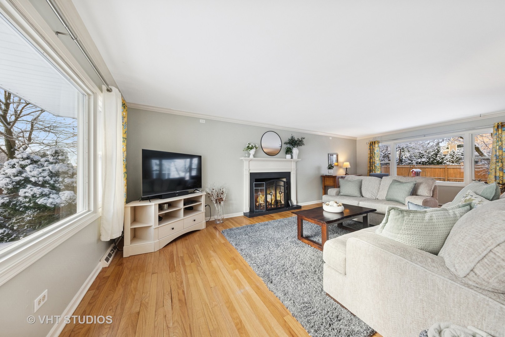 914 Warrenville Road Wheaton, IL 60189 - Photo 4 of 35