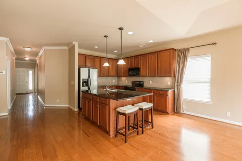 $379,000 | 3006 Auld Tatty Drive, Spring Hill, TN 37174