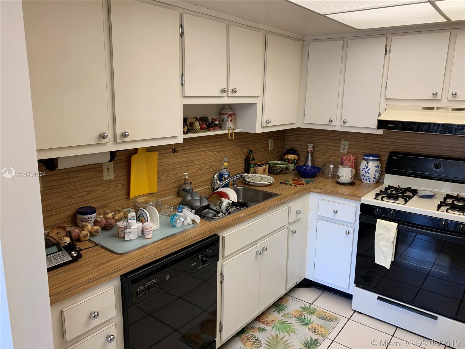 11466 Southwest 109th Road, Unit 42Z Miami, FL 33176 - Photo 3 of 7 Gallery Image 3