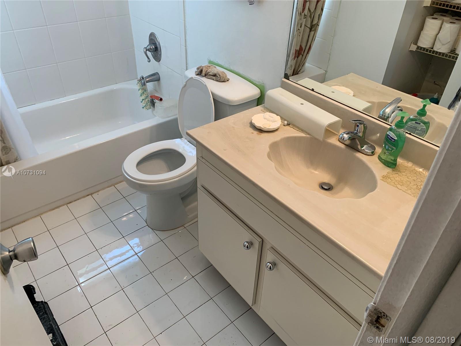 11466 Southwest 109th Road, Unit 42Z Miami, FL 33176 - Photo 6 of 7 Gallery Image 6