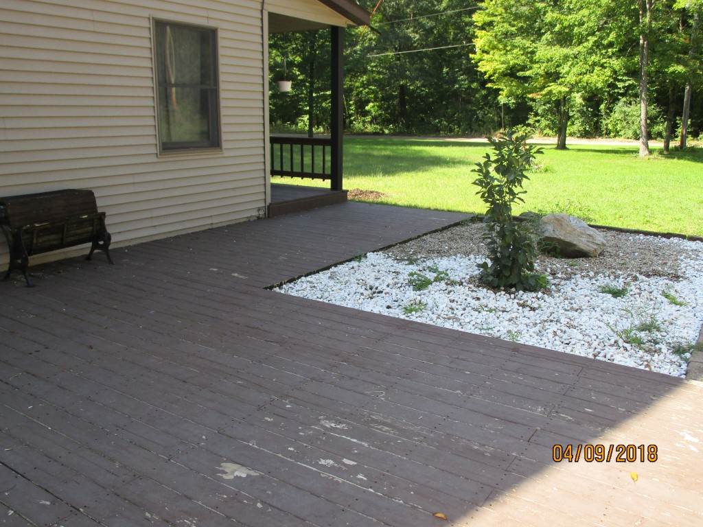 11438 Genuine Road Clare, MI 48617 - Photo 21 of 31 1852345-20.JPG
