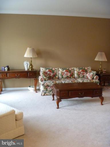 14171 Clubhouse Road Gainesville, VA 20155 - Photo 16 of 30 Living Room