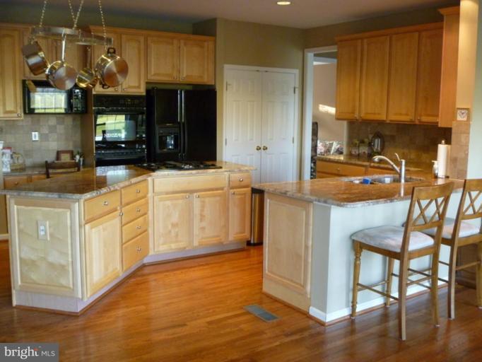 14171 Clubhouse Road Gainesville, VA 20155 - Photo 10 of 30 Kitchen #2