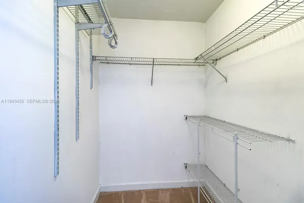 $3,000 | 8395 Southwest 73rd Avenue, Unit 528, Miami, FL 33143