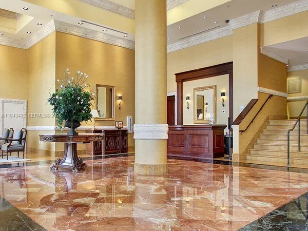 $3,000 | 8395 Southwest 73rd Avenue, Unit 528, Miami, FL 33143