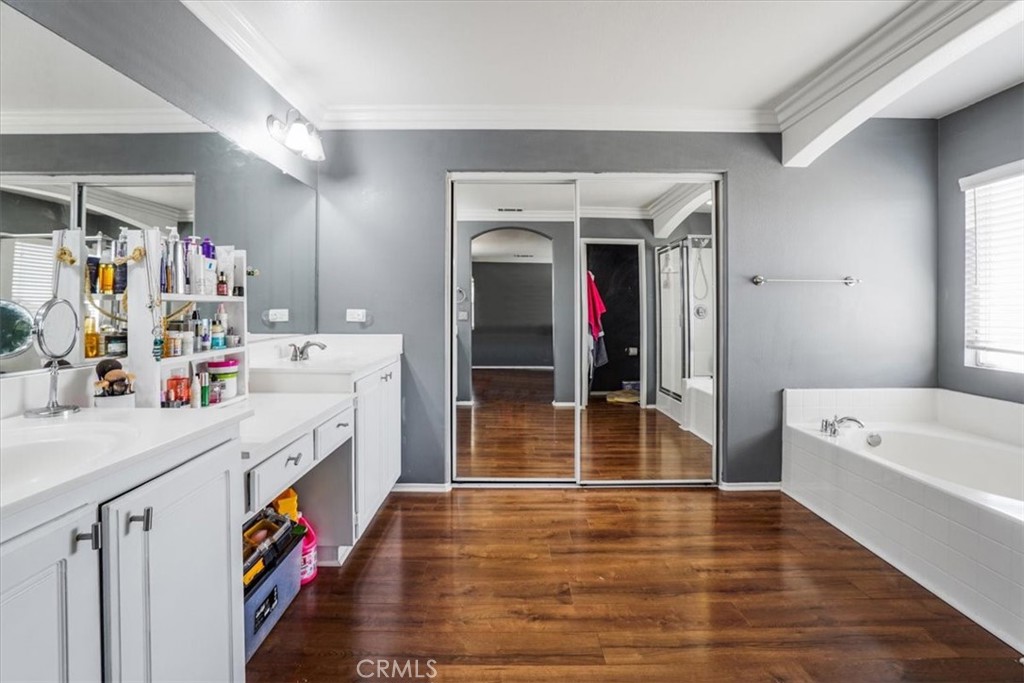 29061 La Ladera Road Menifee, CA 92584 - Photo 25 of 57 Primary Bathroom